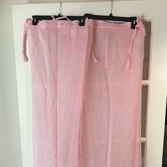 Pottery Barn Kids- 2 Pink 100% linen drapes - Picture 1 of 3
